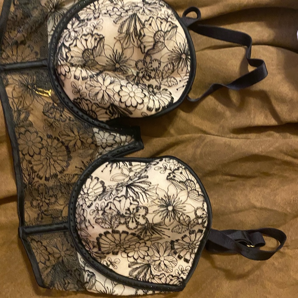 Victoria’s Secret bra